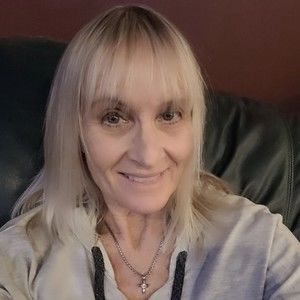 Meet your Posher, Karin